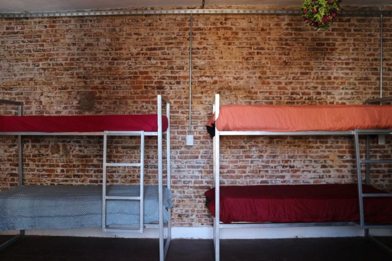 High Hostel Росарио Экстерьер фото